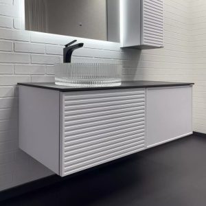 Тумба подвесная Comforty Геленджик 120 со столешницей мрамор Калакатта Блэк c раковиной CF21001 Белый матовый 00-00017877CF